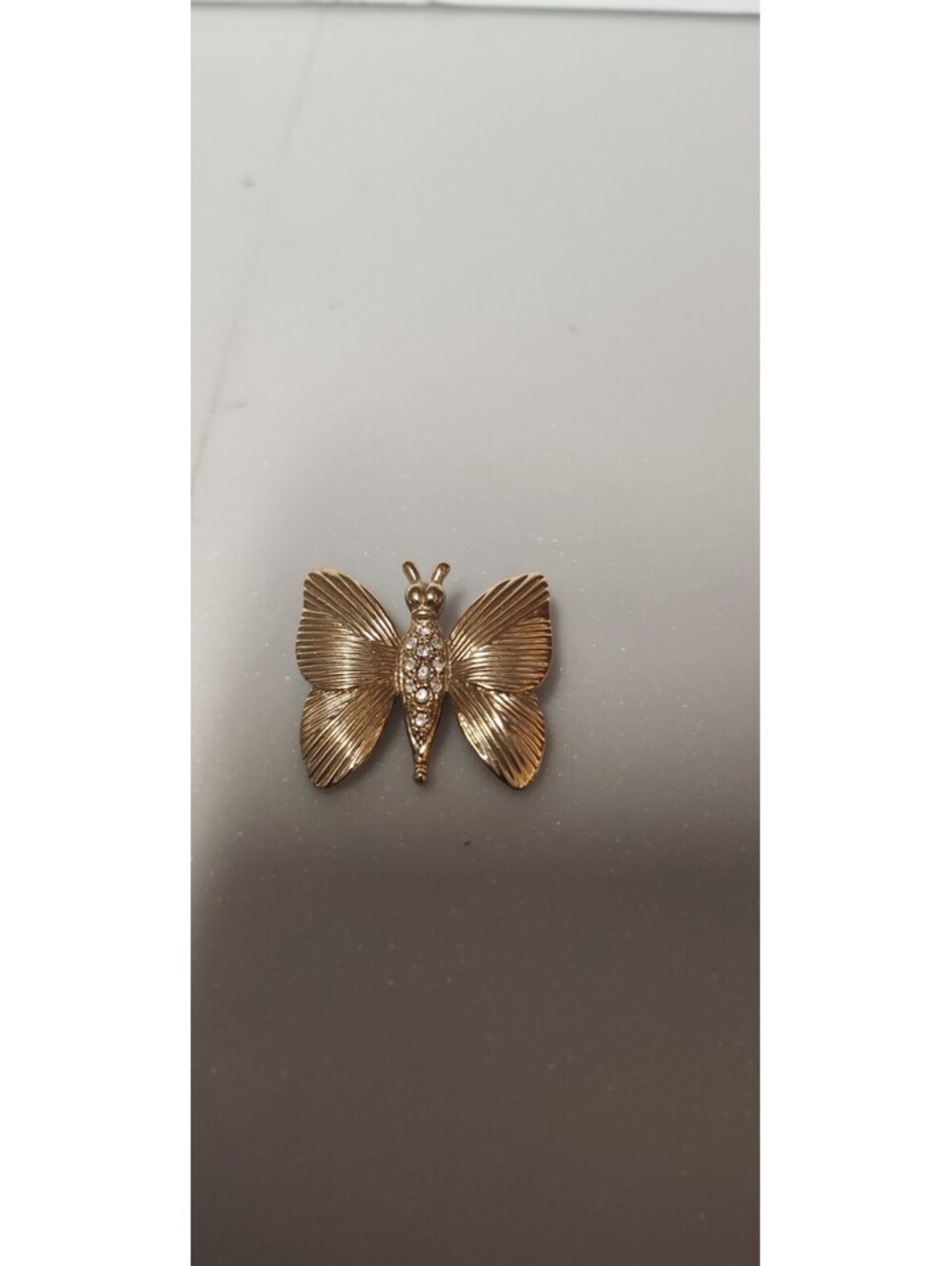 Vintage MONET Butterfly Brooch Lot 3 Signed Gold Tone Rhinestone Enamel - Picture 2 of 7